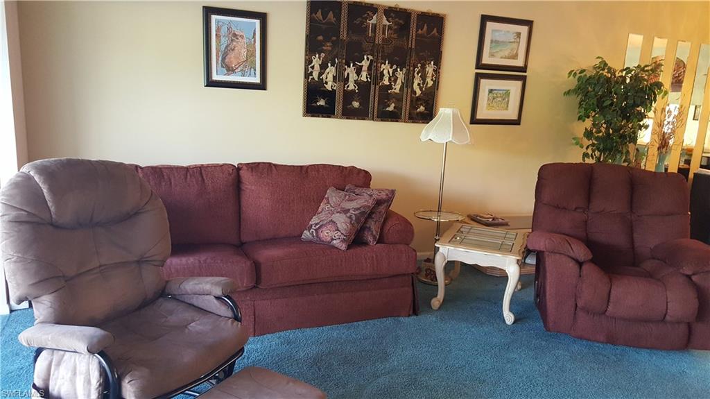 ANDOVER SQUARE - Residential