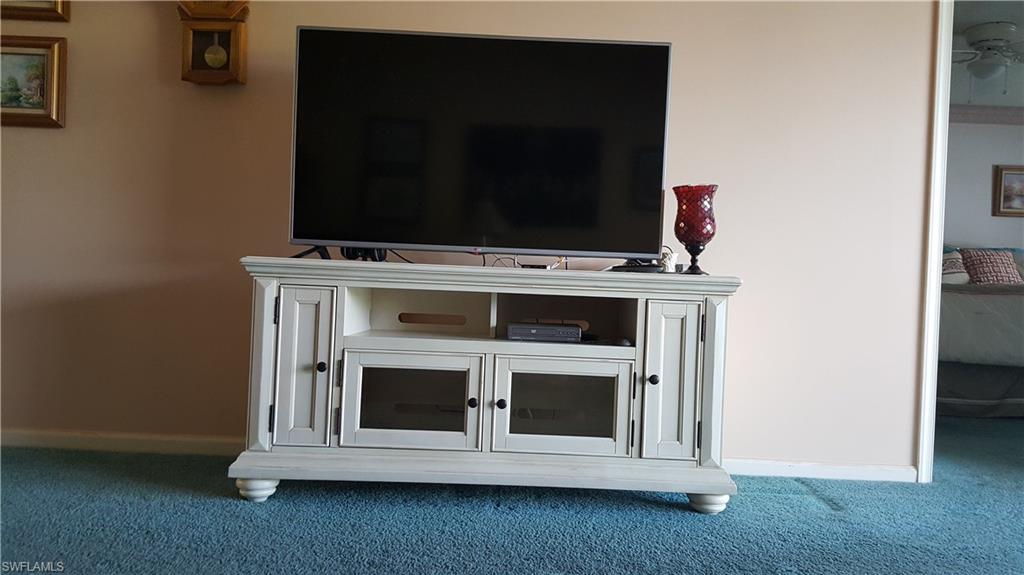 ANDOVER SQUARE - Residential