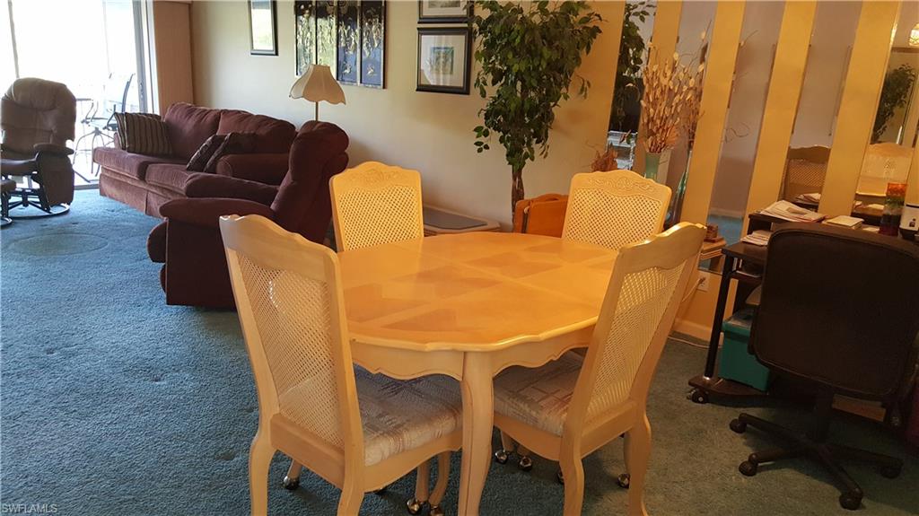 ANDOVER SQUARE - Residential