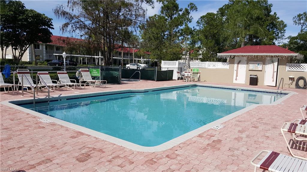 ANDOVER SQUARE - Residential