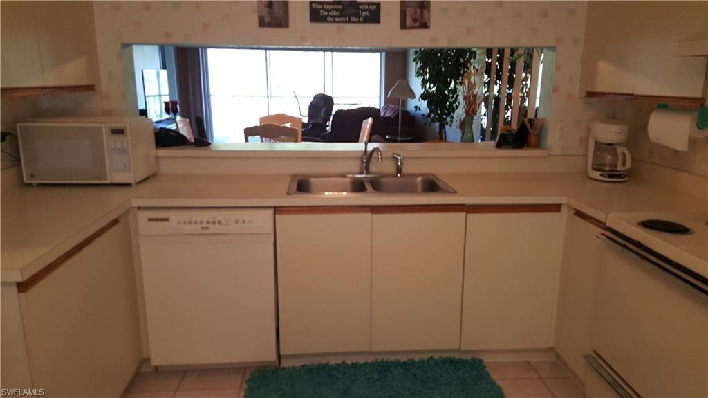 ANDOVER SQUARE - Residential