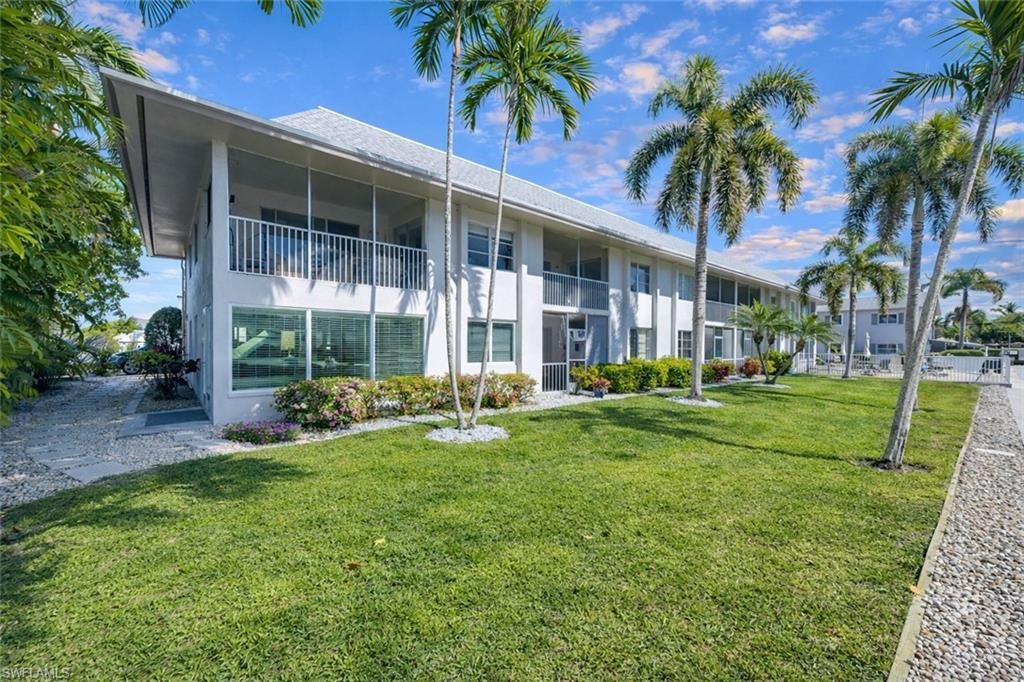 Photo of 1686 Blue Point AVE #B5, NAPLES, FL 34102 (MLS # 226013704)