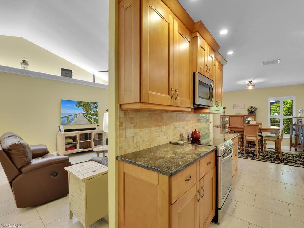 PINEBROOK WOODS - Residential