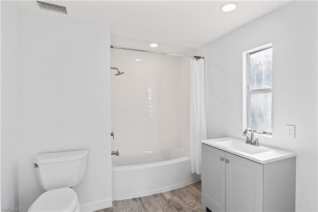 PINE ISLAND - Residential Lease