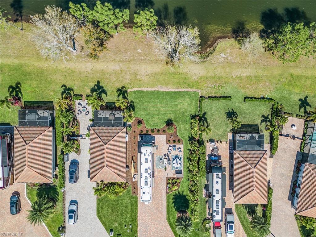 GOLDEN PALMS LUXURY MOTORCOACH RESORT - Land