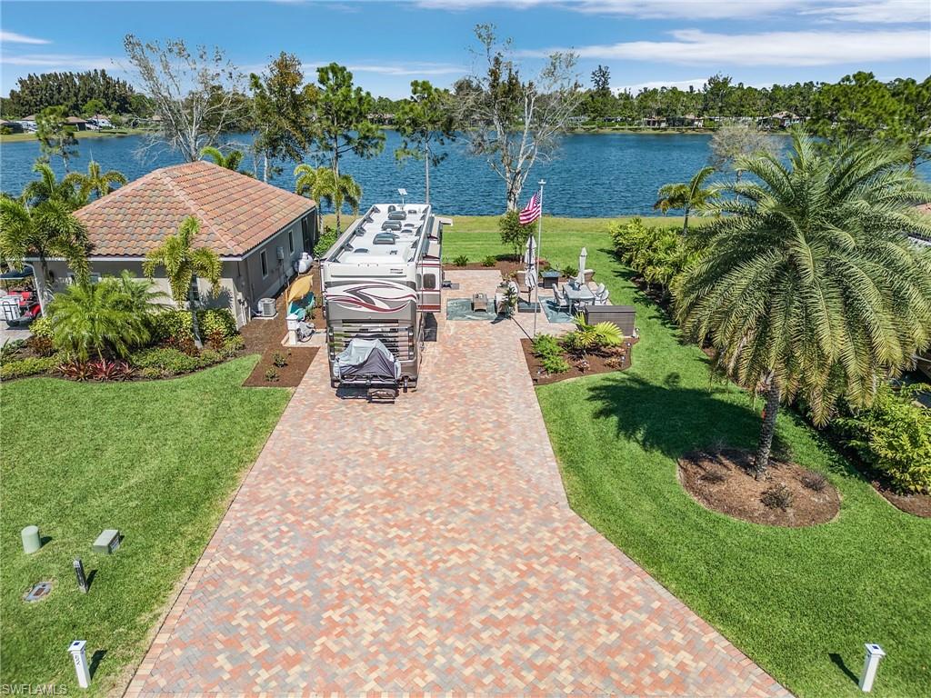 GOLDEN PALMS LUXURY MOTORCOACH RESORT - Land