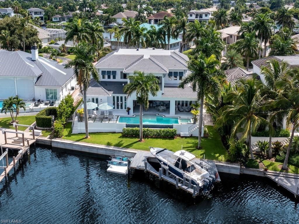 309 Neapolitan WAY