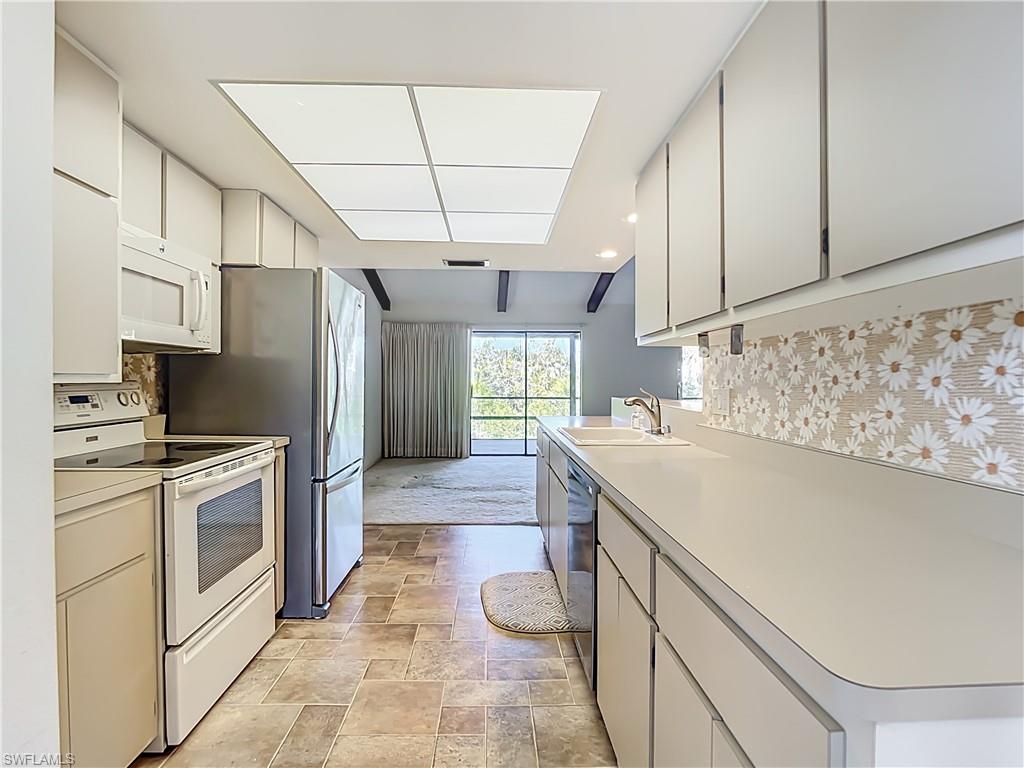 GUMBO LIMBO - Residential