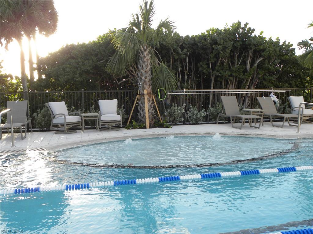 BAREFOOT BEACH CLUB - Residential