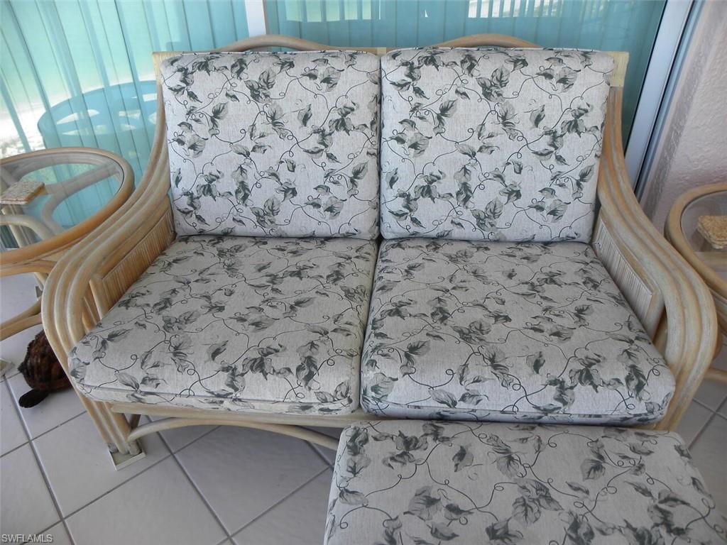 BAREFOOT BEACH CLUB - Residential