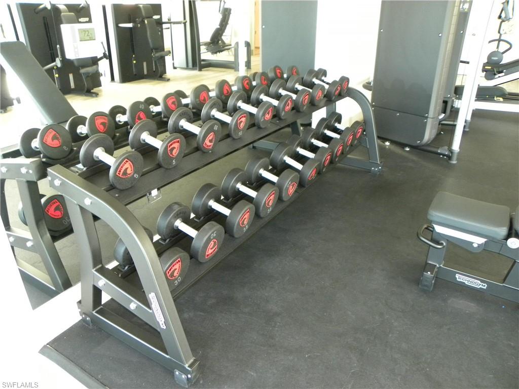 BAREFOOT BEACH CLUB - Residential