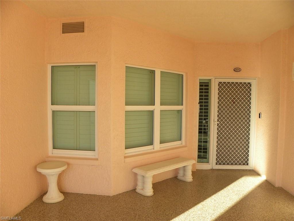 BAREFOOT BEACH CLUB - Residential