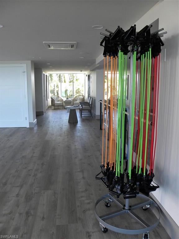 BAREFOOT BEACH CLUB - Residential