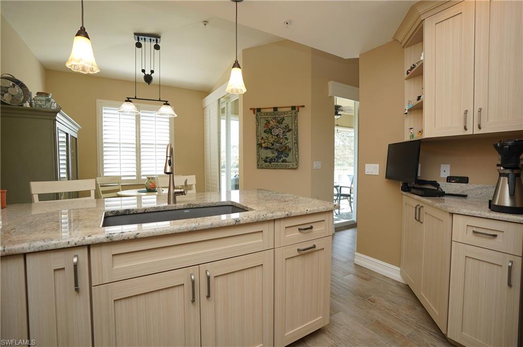 LAUREL GREENS - Residential