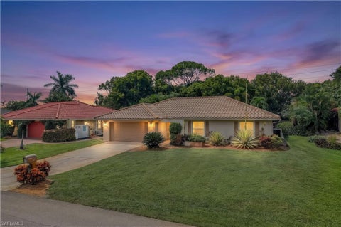 Photo of 27113 Edenbridge CT, BONITA SPRINGS, FL 34135 (MLS # 226036120)