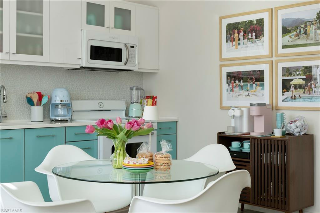 NAPLES PARK - Residential