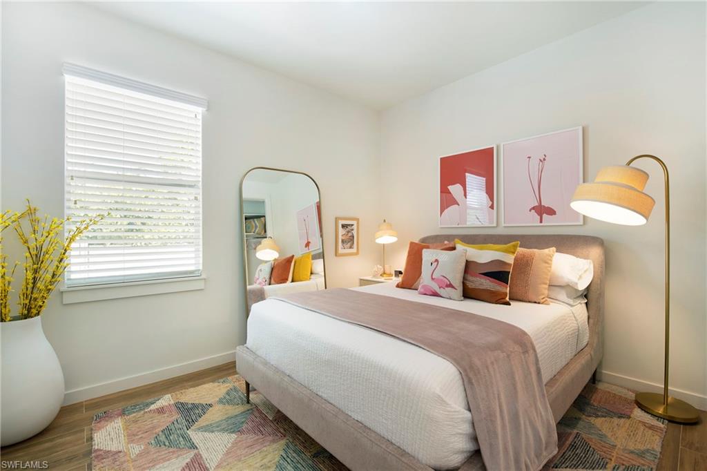 NAPLES PARK - Residential