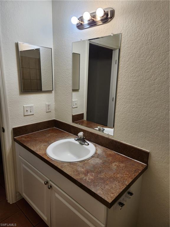 LEHIGH ESTATES - Residential Lease