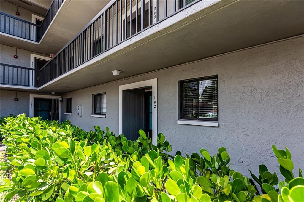 AUGUSTA COURT - Residential