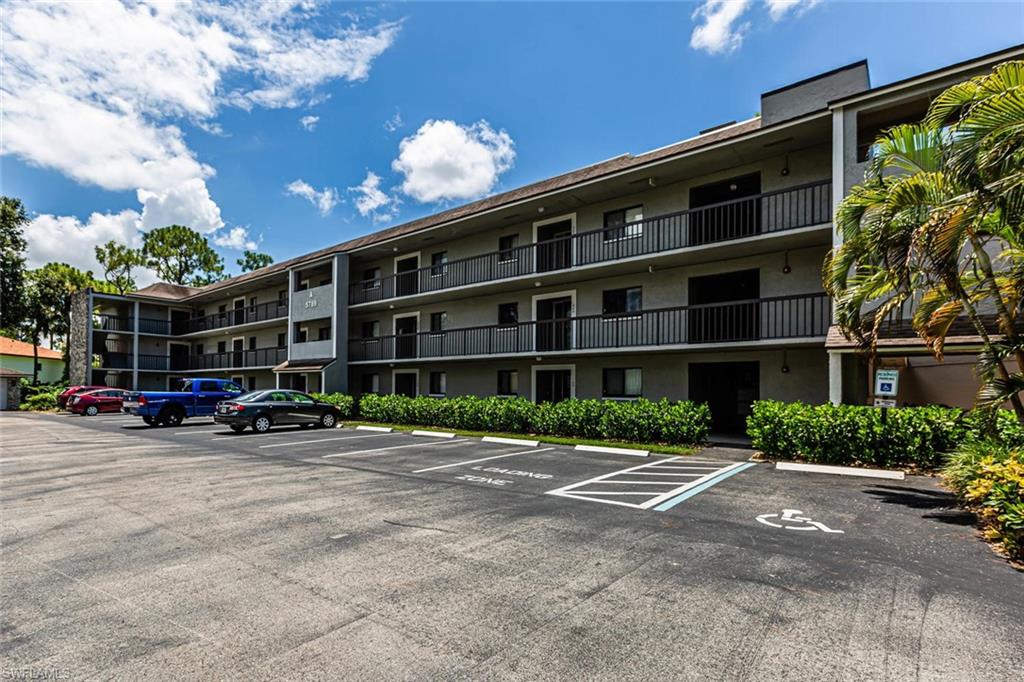 AUGUSTA COURT - Residential