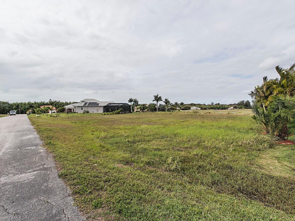 ROYAL PALM GOLF ESTATES - Land