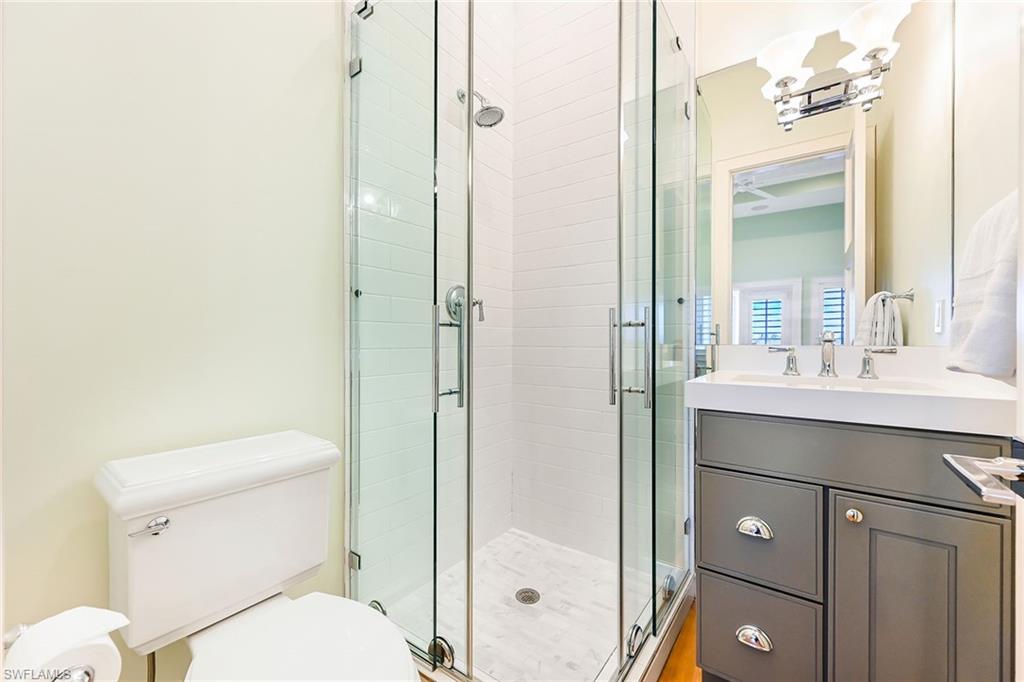 AQUALANE SHORES - Residential Lease