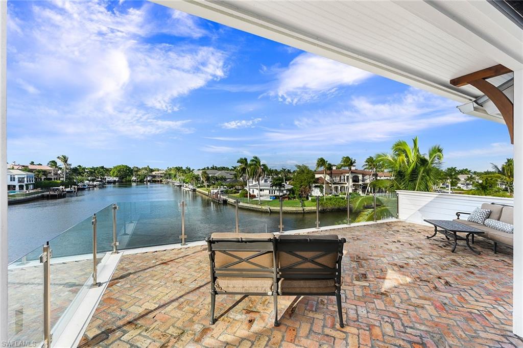 AQUALANE SHORES - Residential Lease