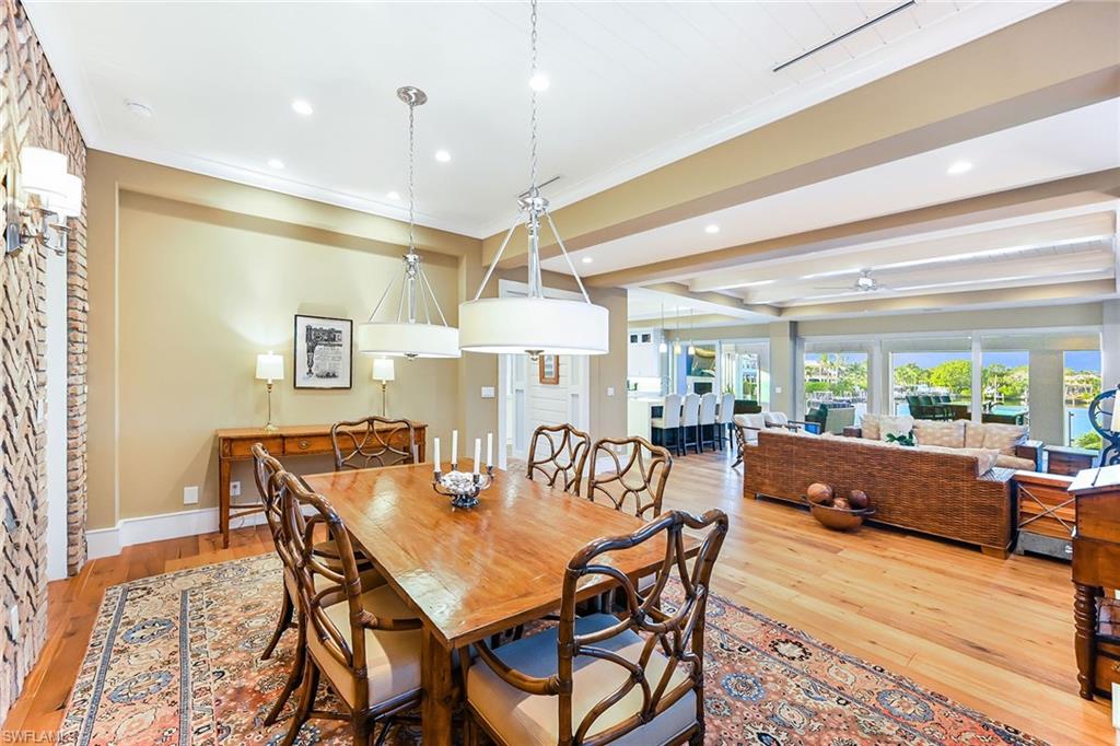 AQUALANE SHORES - Residential Lease