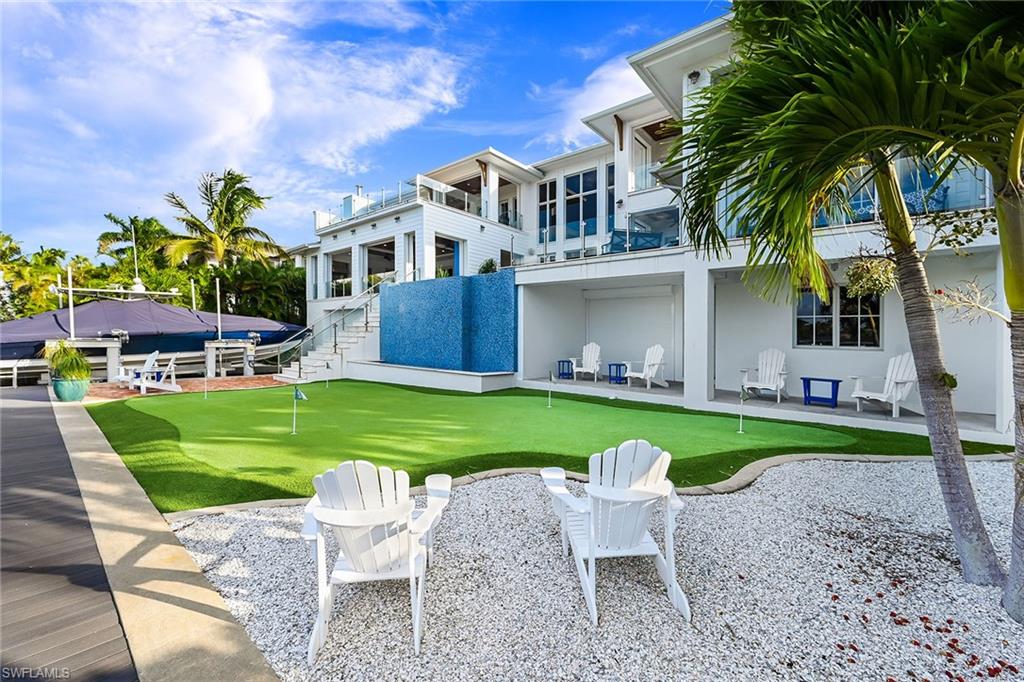 AQUALANE SHORES - Residential Lease