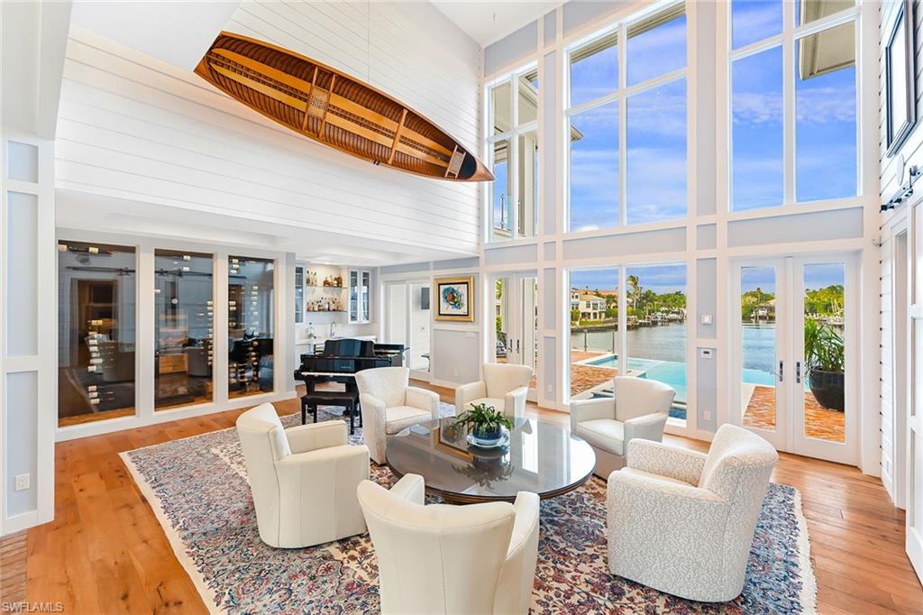 AQUALANE SHORES - Residential Lease