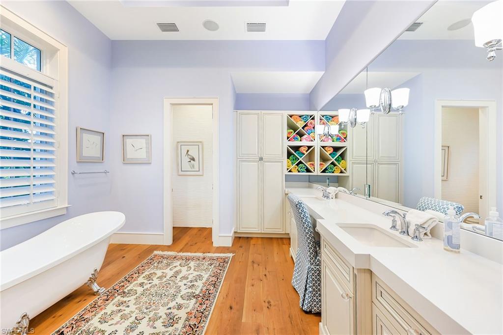 AQUALANE SHORES - Residential Lease