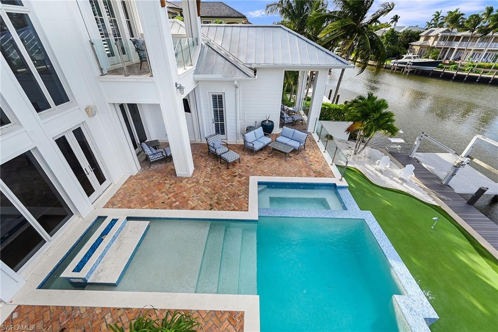 AQUALANE SHORES - Residential Lease