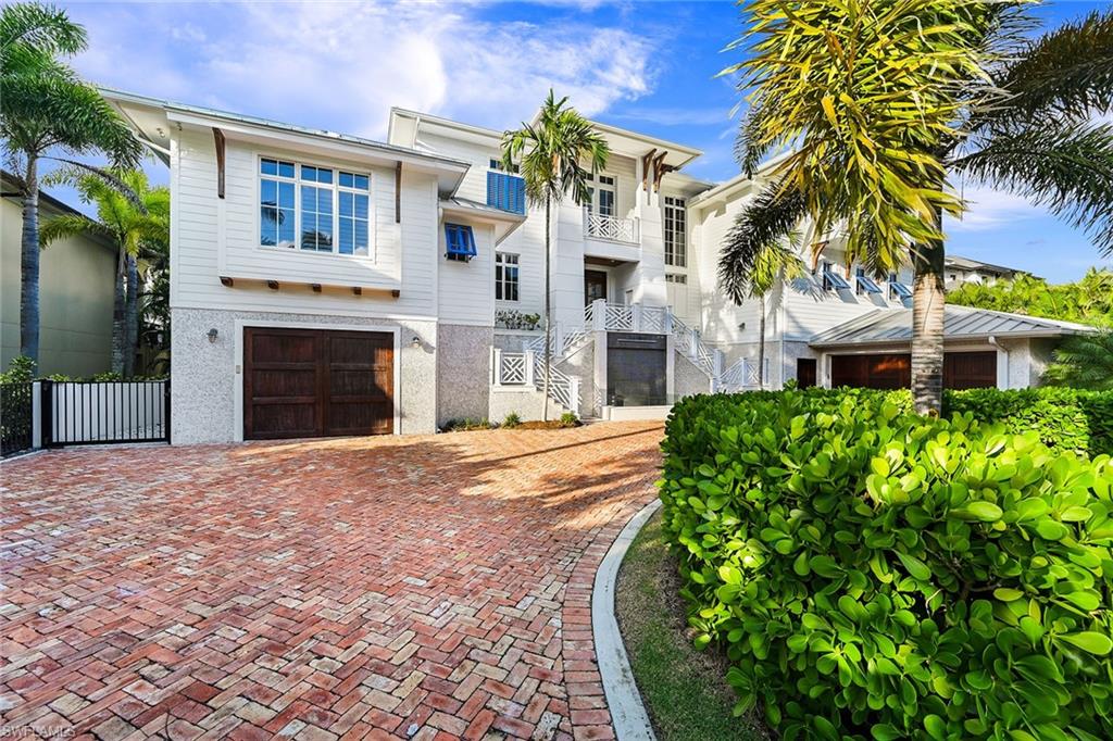 AQUALANE SHORES - Residential Lease