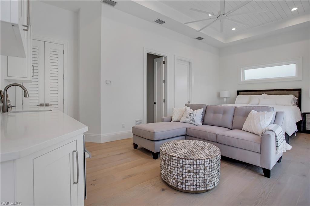 OLDE NAPLES - Residential