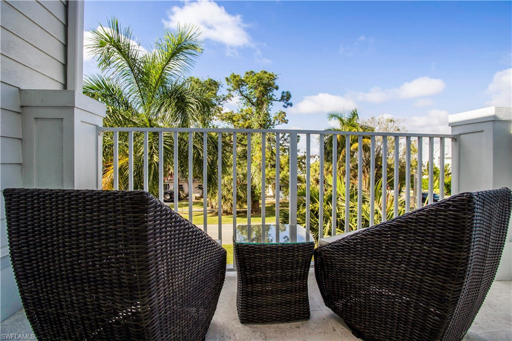 OLDE NAPLES - Residential