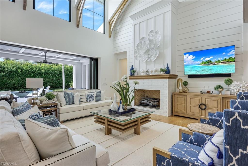 MOORINGS - Residential