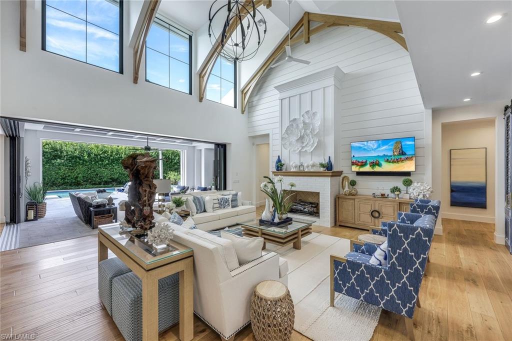 MOORINGS - Residential