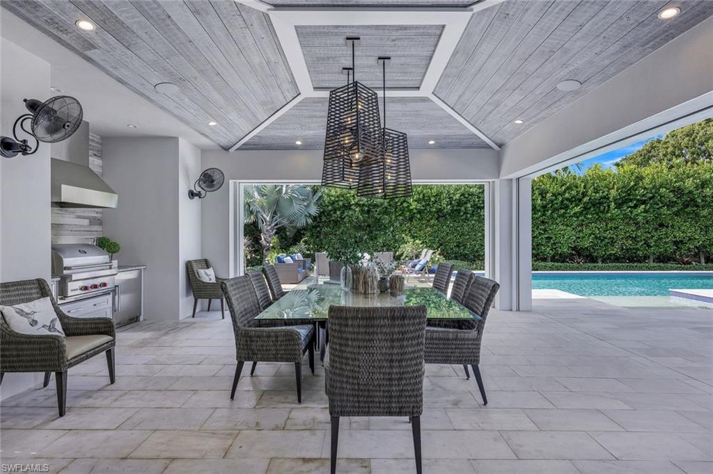 MOORINGS - Residential