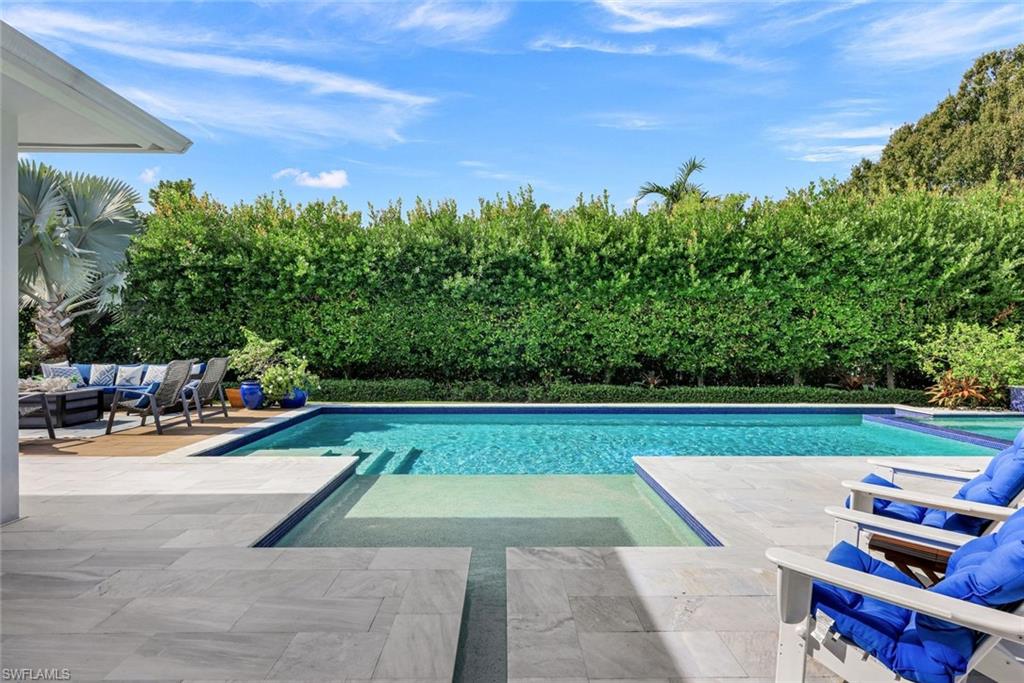 MOORINGS - Residential