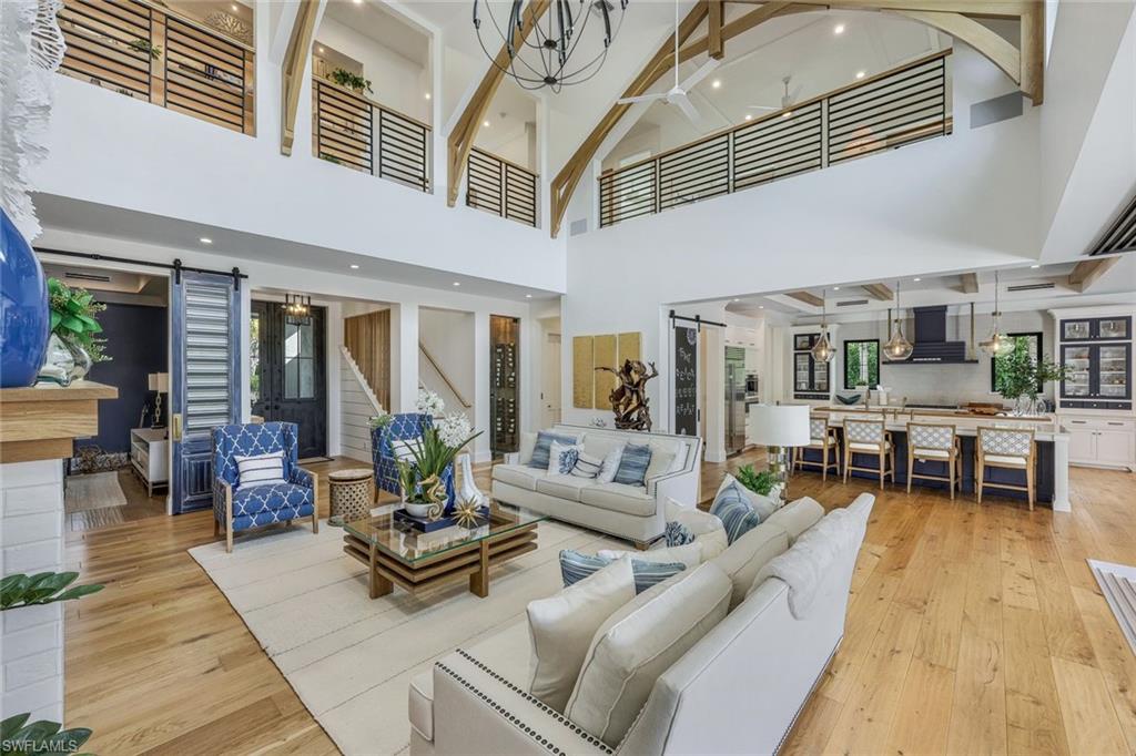 MOORINGS - Residential