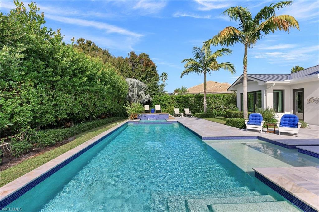 MOORINGS - Residential