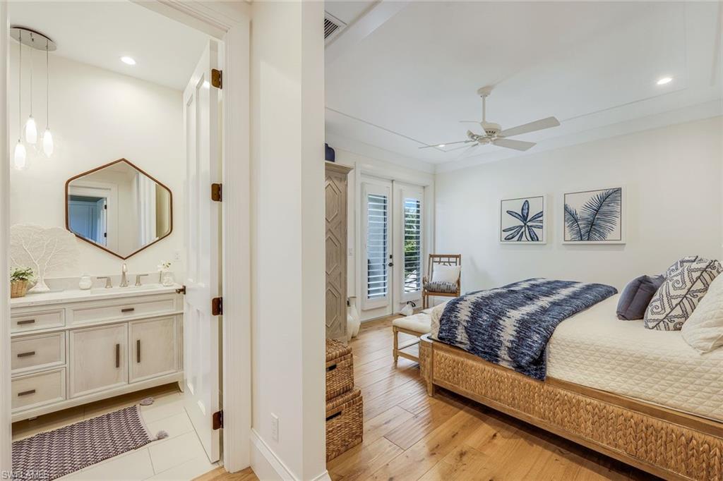 MOORINGS - Residential