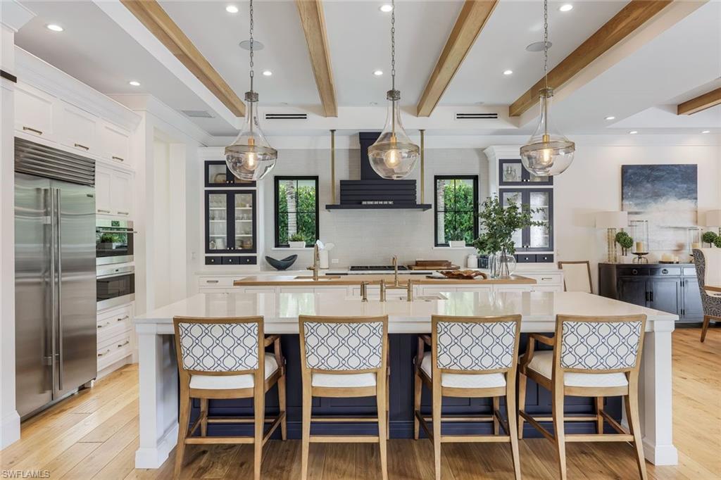 MOORINGS - Residential