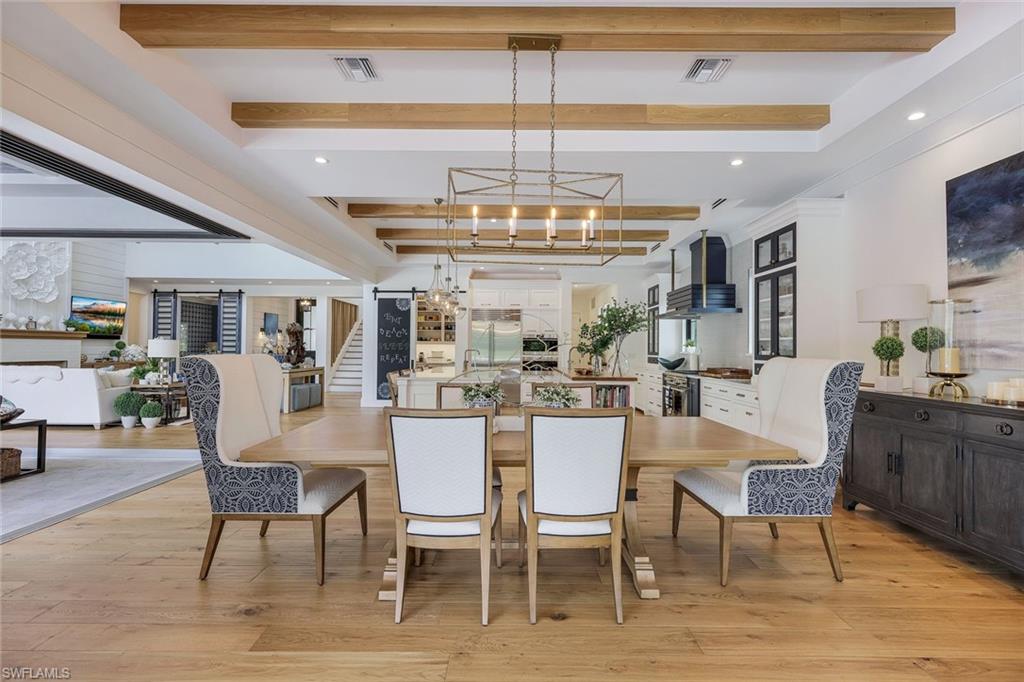 MOORINGS - Residential