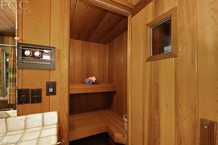 THE ROCKS - Residential