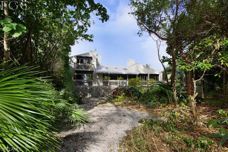 THE ROCKS - Residential