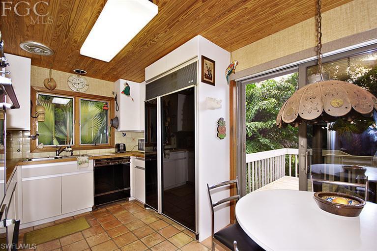 THE ROCKS - Residential