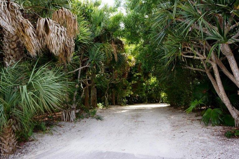 THE ROCKS - Residential