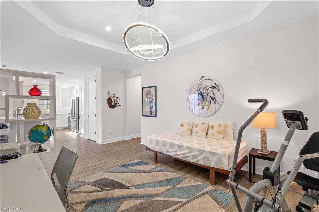 ESPLANADE - Residential