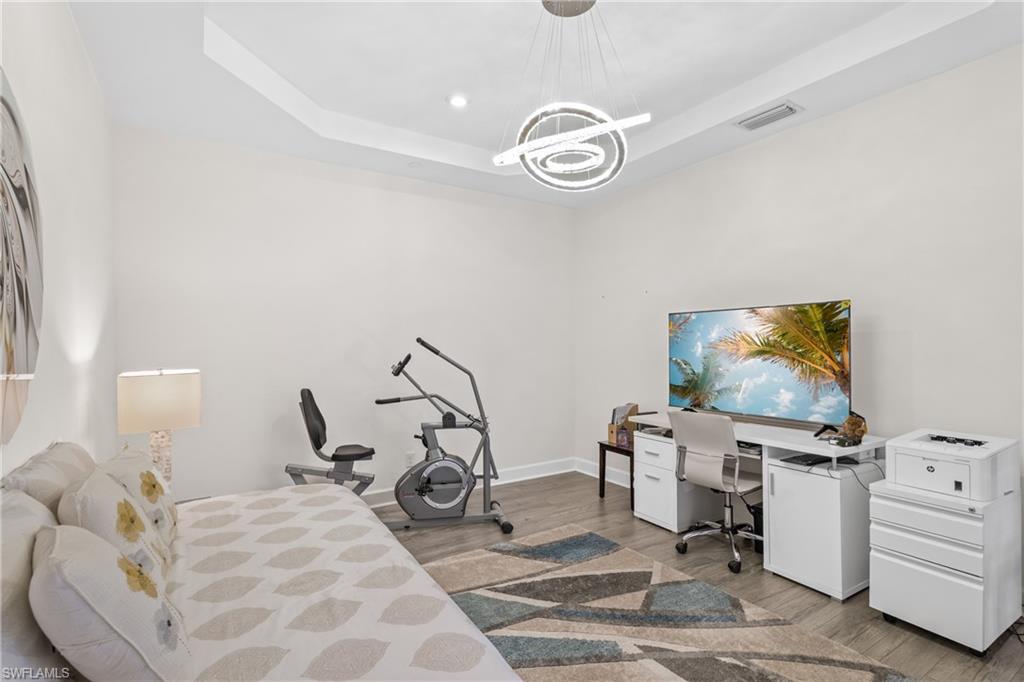 ESPLANADE - Residential